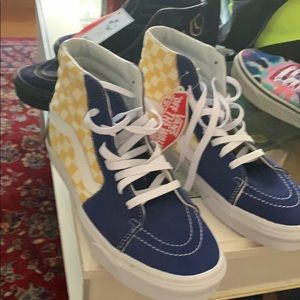 NEW Vans women’s 10
